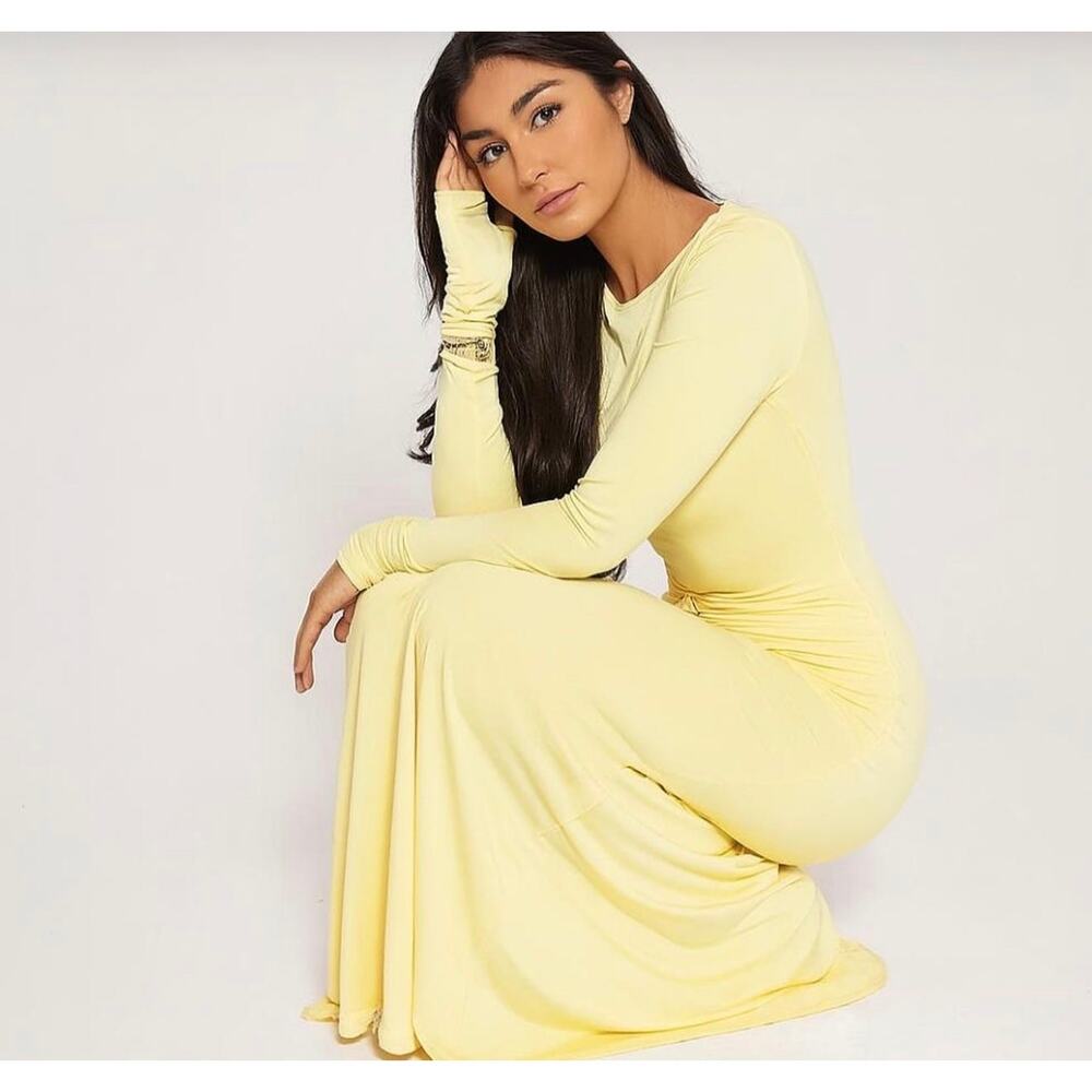 NWOT elegant viral long sleeve wedding guest summer gown dress yellow